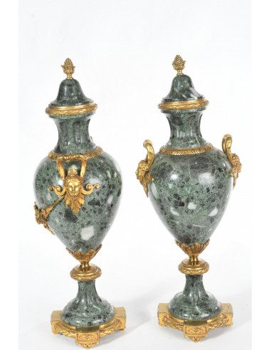 Paire de cassolettes de style Louis XVI